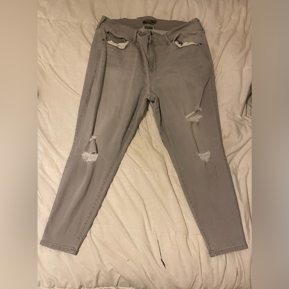 Grey ripped jeans - Picture 1 of 1